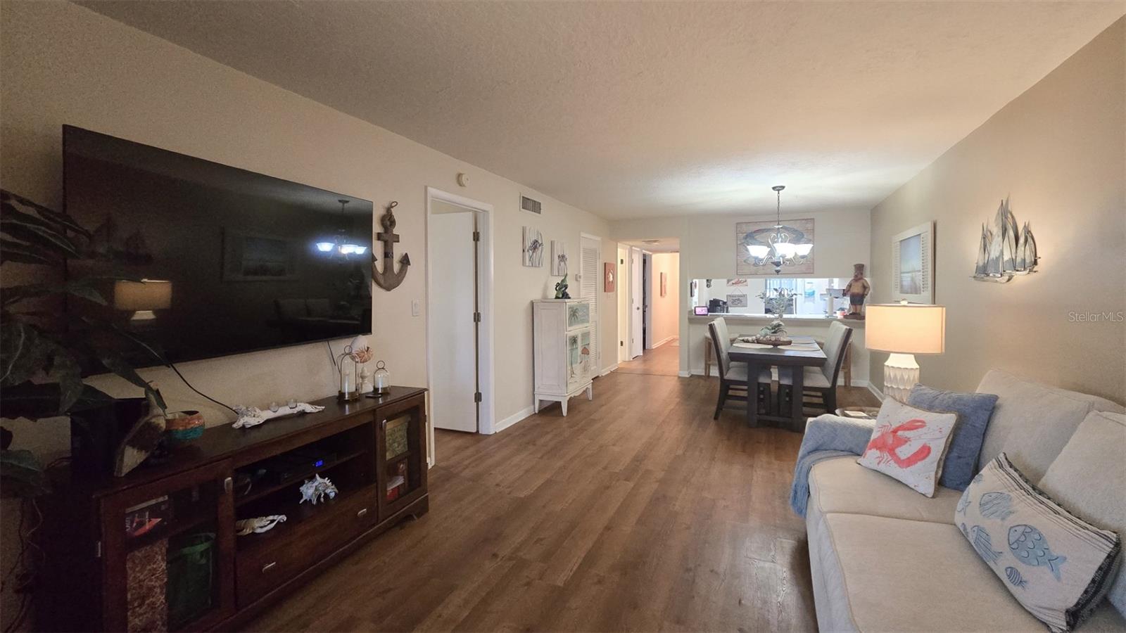 FLEUR DELIS CONDO - Residential