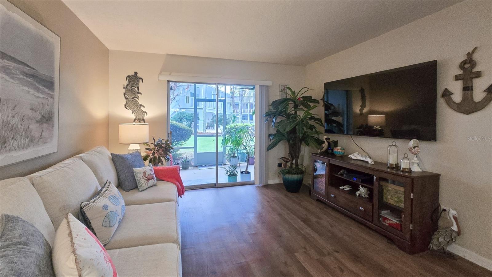 FLEUR DELIS CONDO - Residential