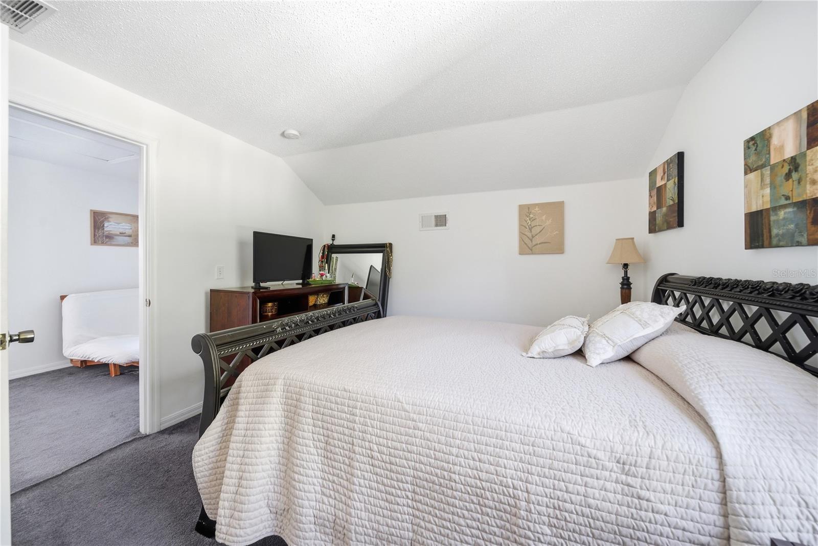 VISTA LAGO PH 02 50 115 - Residential