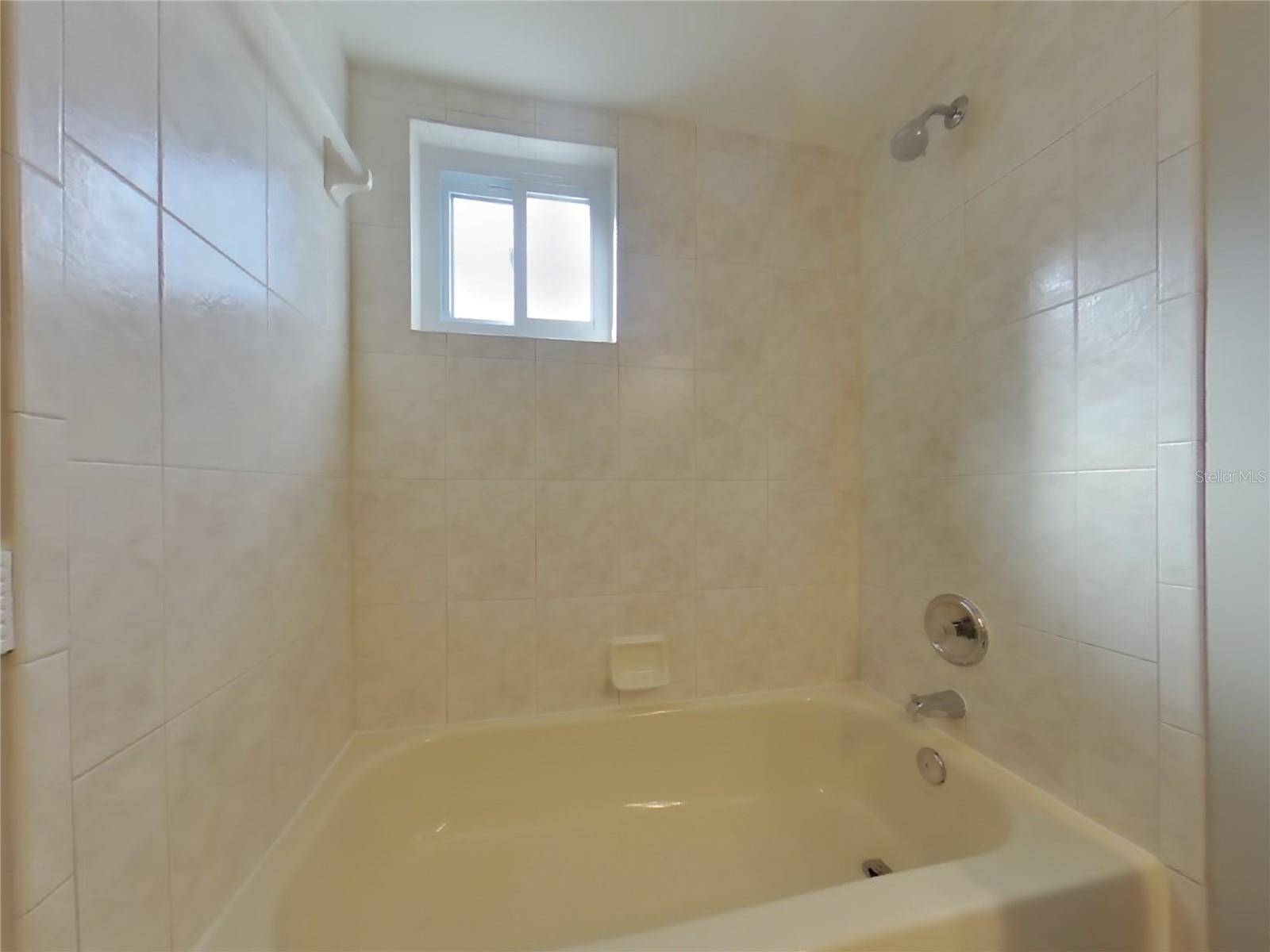 WEST ALTAMONTE HEIGHTS SEC 1 - Residential Lease