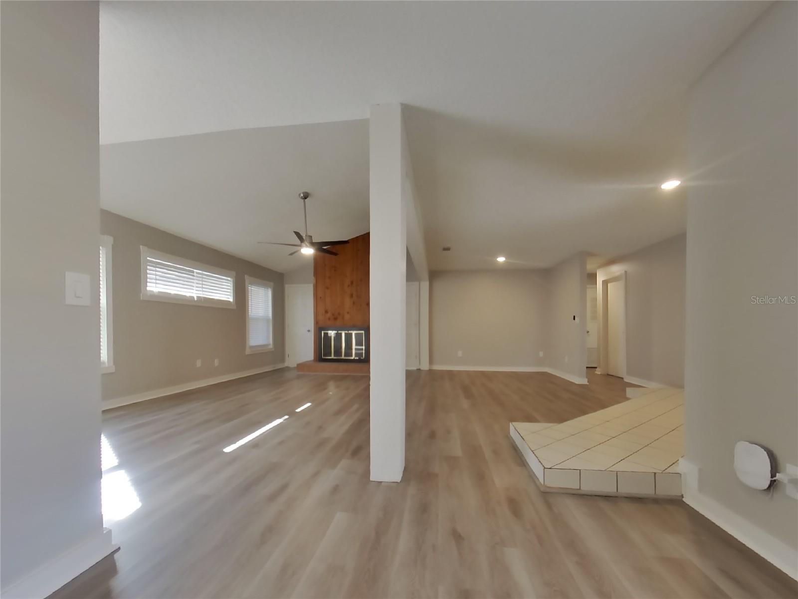 WEST ALTAMONTE HEIGHTS SEC 1 - Residential Lease