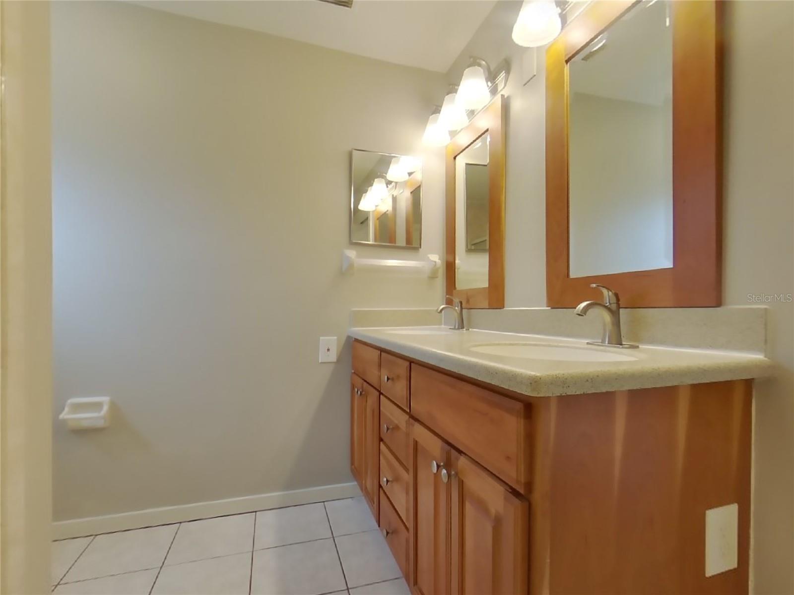 WEST ALTAMONTE HEIGHTS SEC 1 - Residential Lease