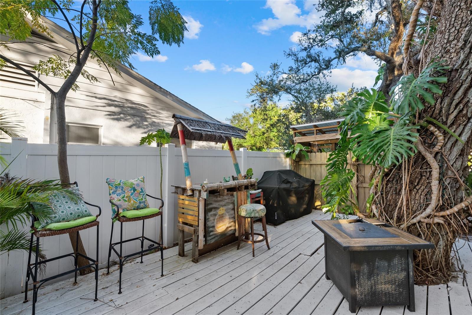 SARASOTA BAY PARK - Residential