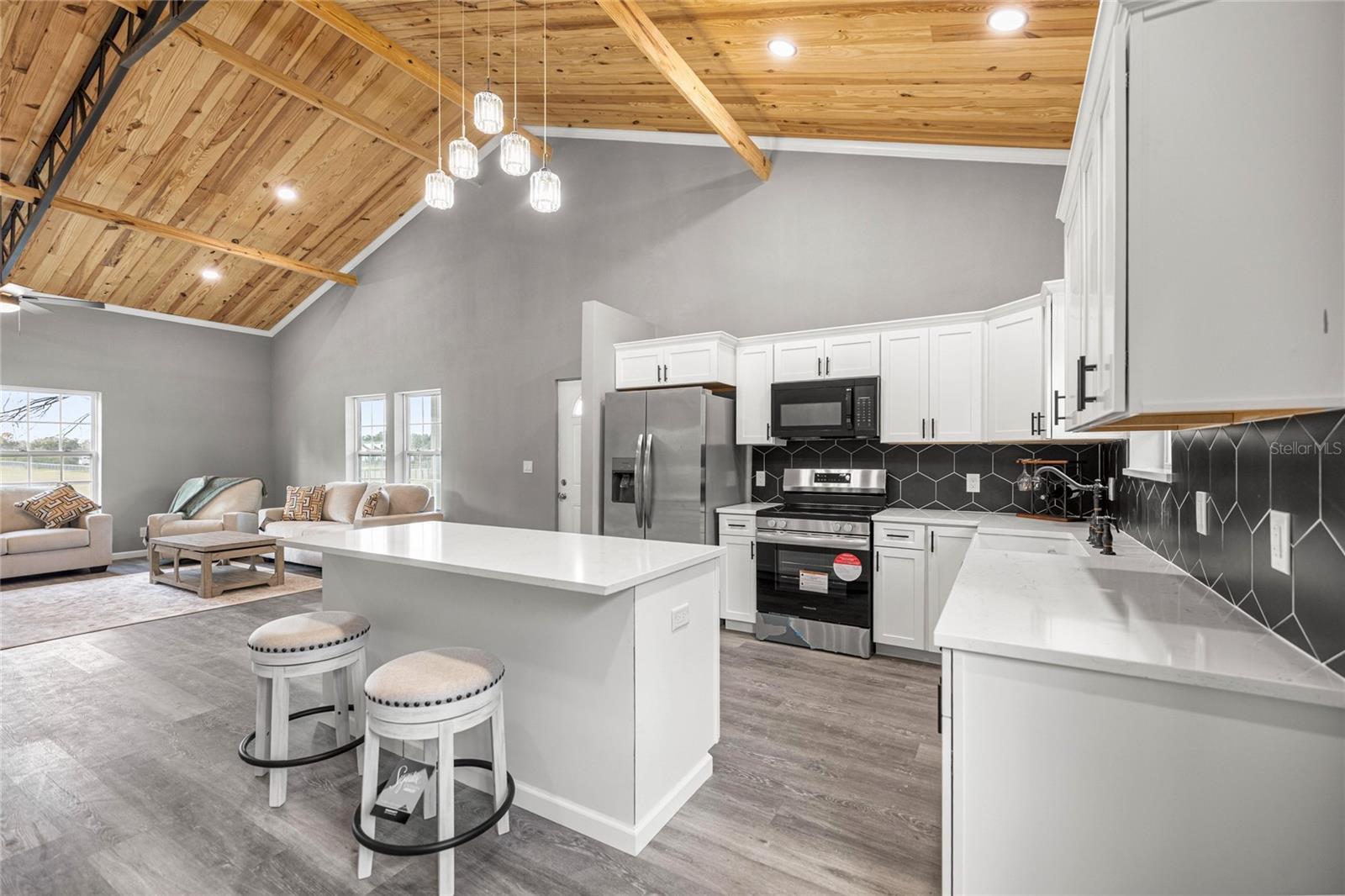 WILLISTON HIGHLANDS GOLF & C CLUB ESTATES - Residential