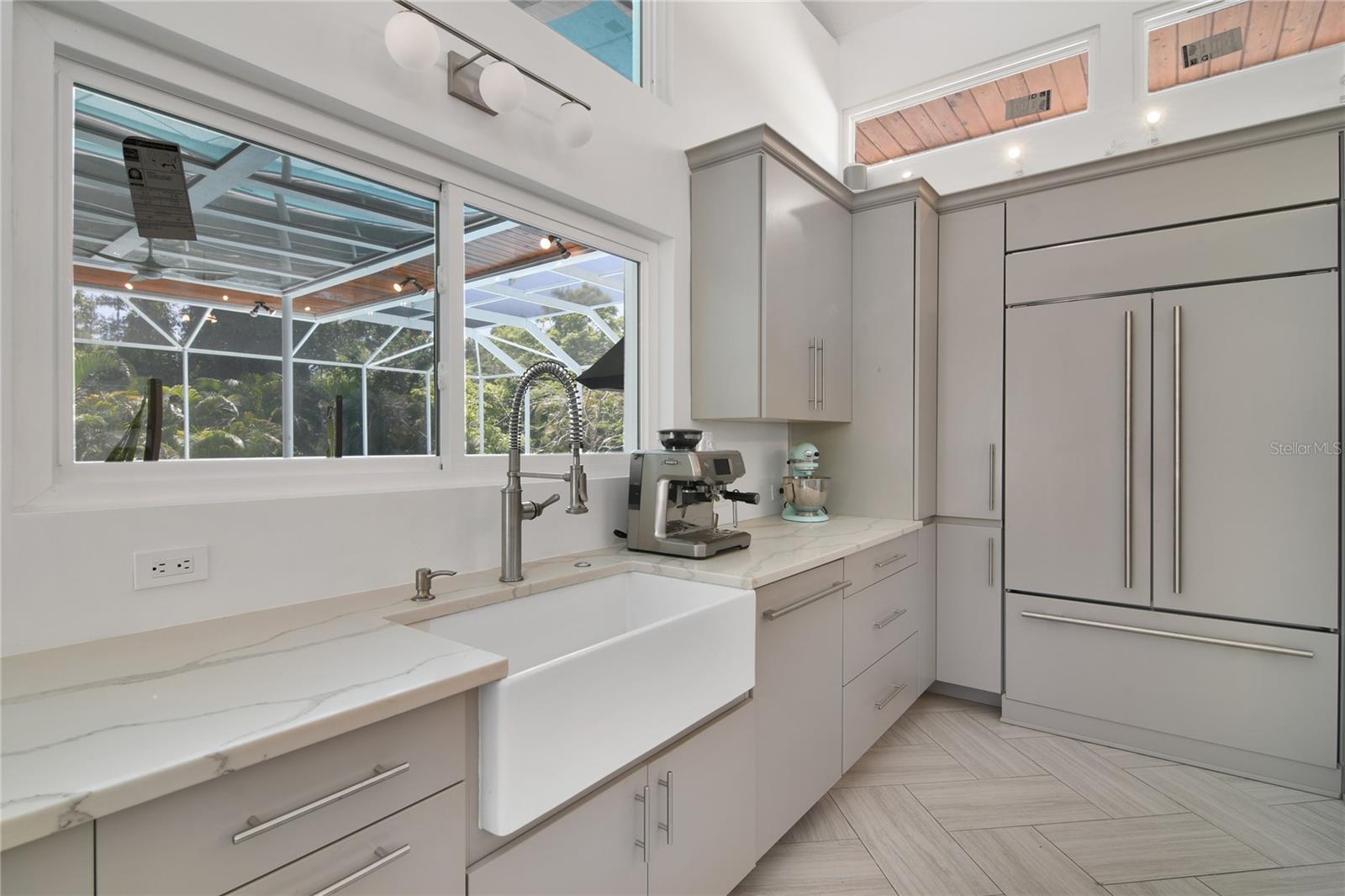 Photo 7 of 48 of 2115 BELLEAIR ROAD house