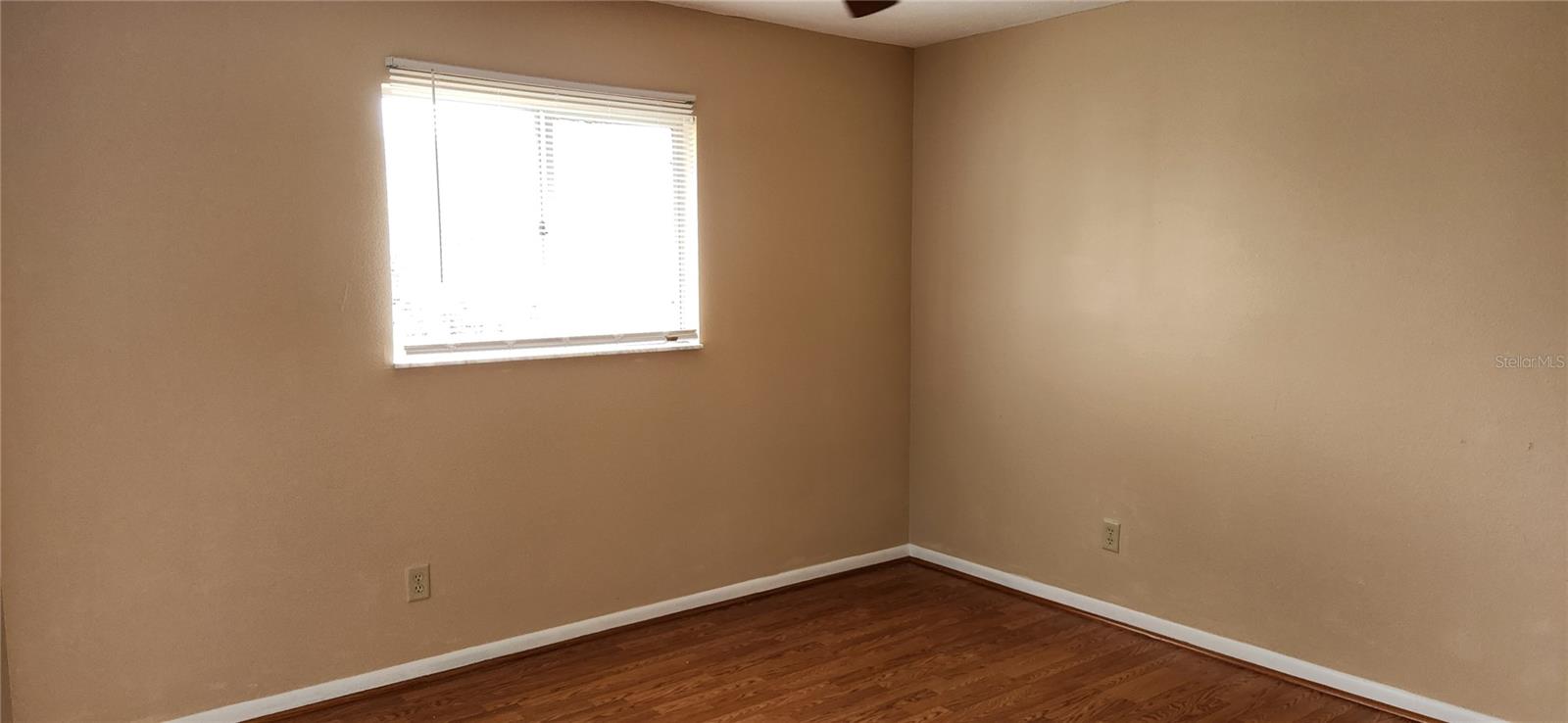 SHADOW LAKES CONDOS - Residential Lease