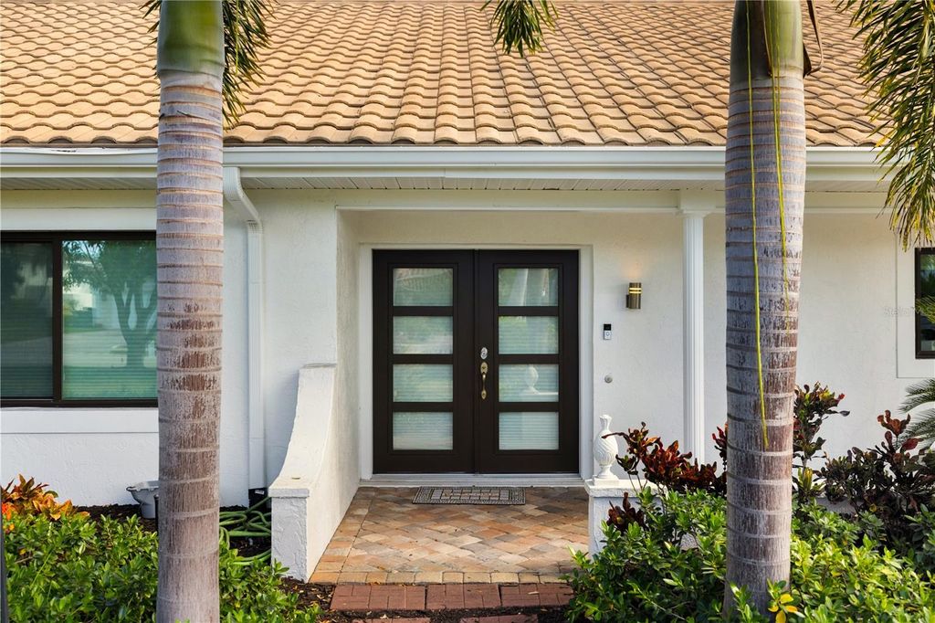 Photo of 3727 Tangier Terrace, Sarasota, FL 34239 (MLS # A4699858)