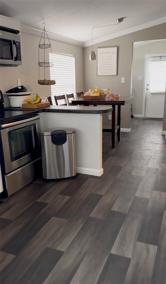 SOUTH ROY SHORES - Residential