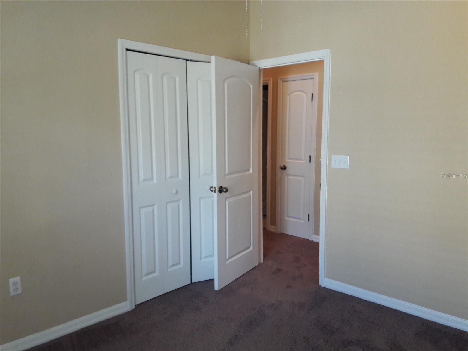 EAGLE PALM PH 1 - Residential Lease