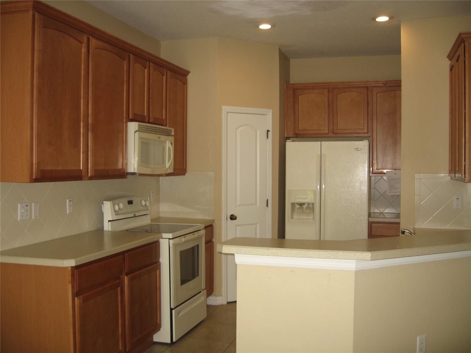 EAGLE PALM PH 1 - Residential Lease