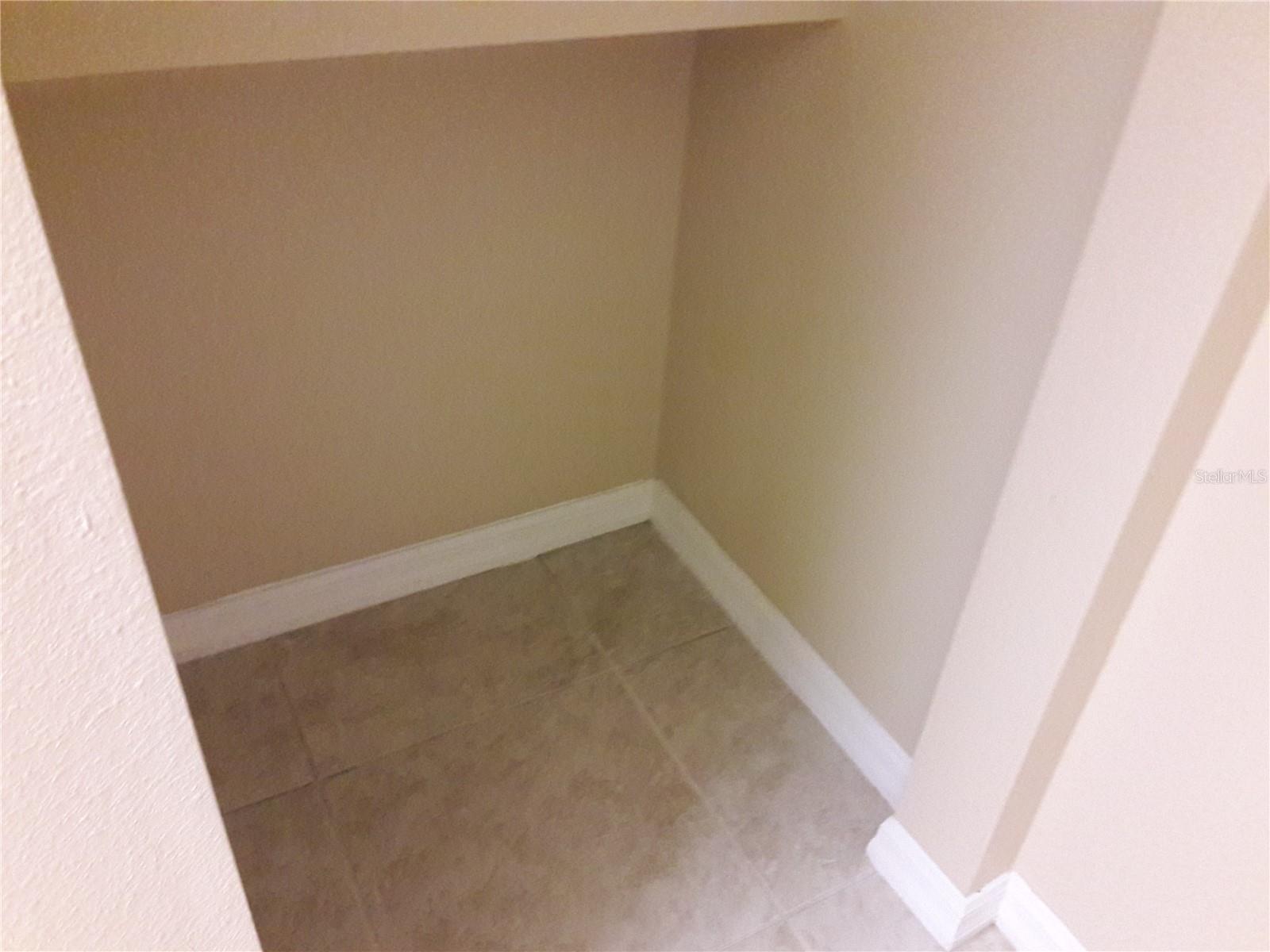 EAGLE PALM PH 1 - Residential Lease