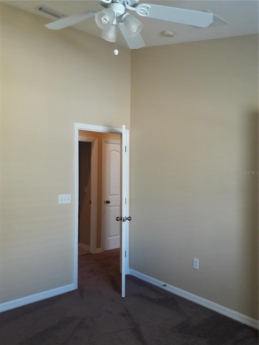 EAGLE PALM PH 1 - Residential Lease