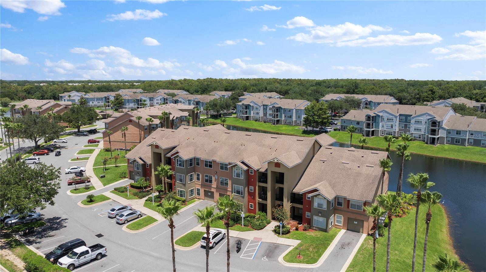VILLAS DEL SOL AT KISS CONDO - Residential Lease