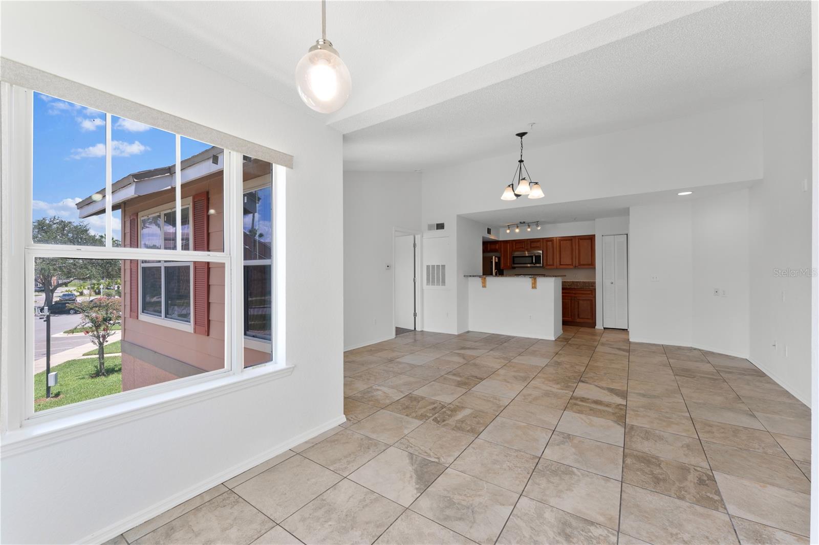 VILLAS DEL SOL AT KISS CONDO - Residential Lease