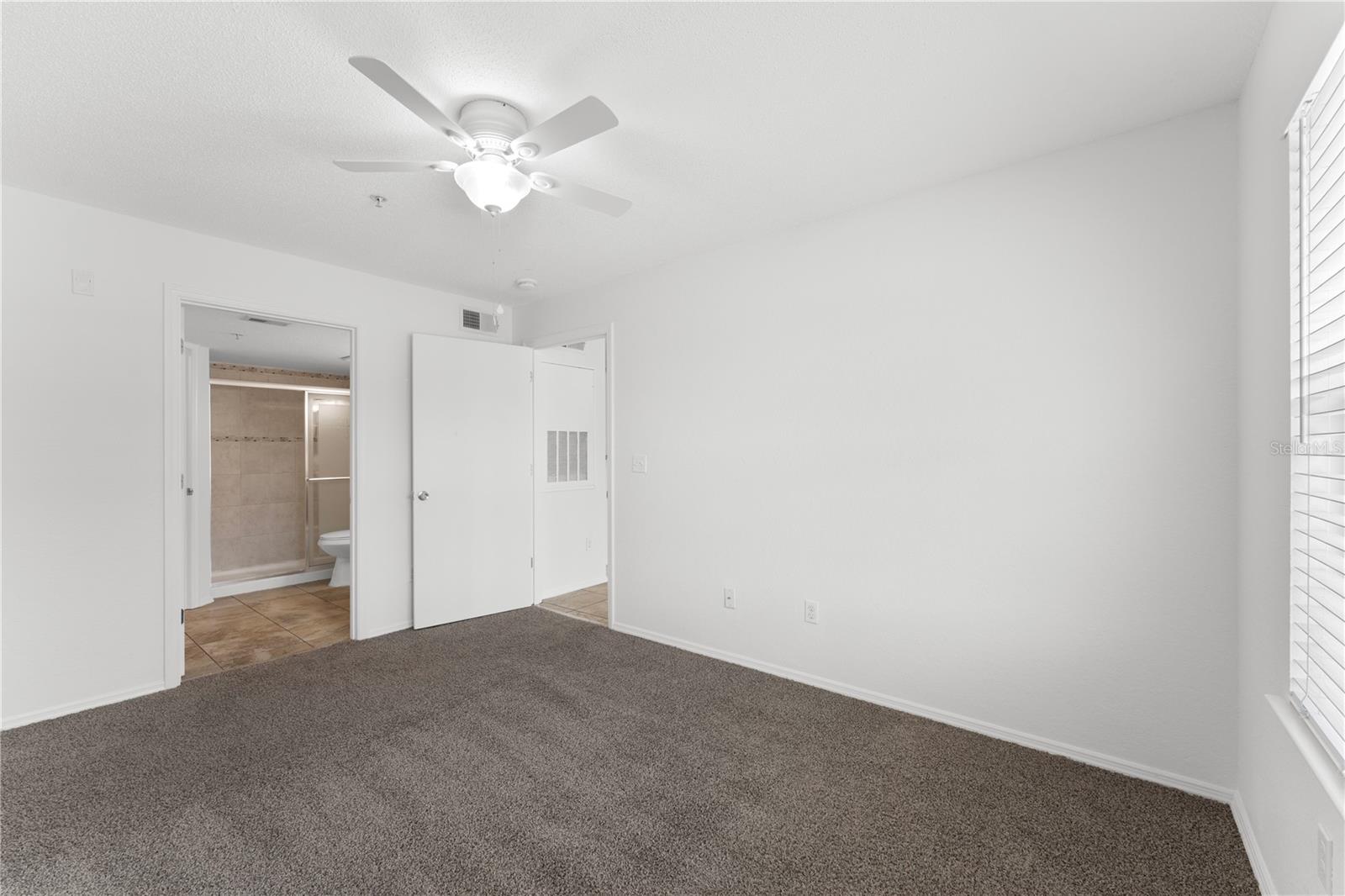 VILLAS DEL SOL AT KISS CONDO - Residential Lease