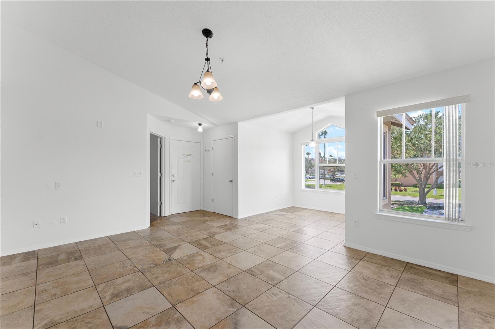 VILLAS DEL SOL AT KISS CONDO - Residential Lease