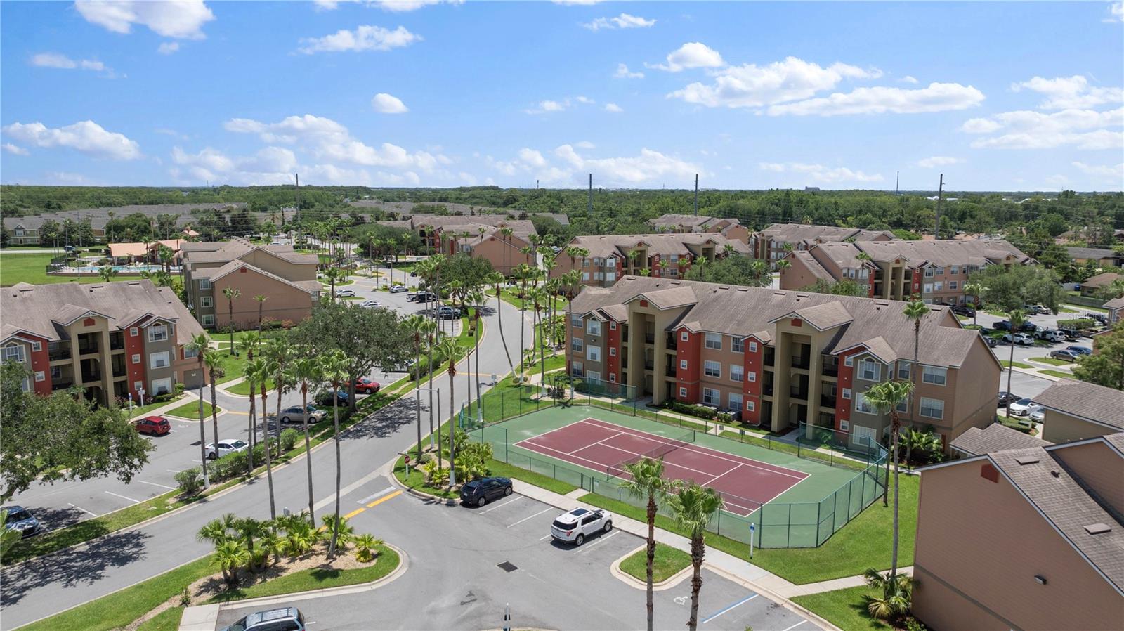 VILLAS DEL SOL AT KISS CONDO - Residential Lease
