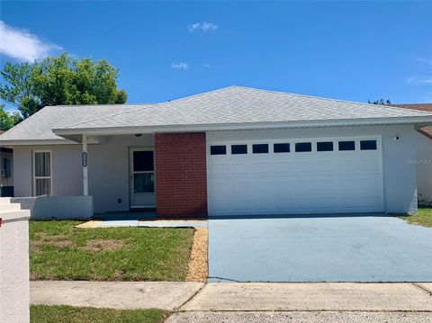 Photo of 1385 San Diego Court, Winter Springs, FL 32708 (MLS # O6397680)