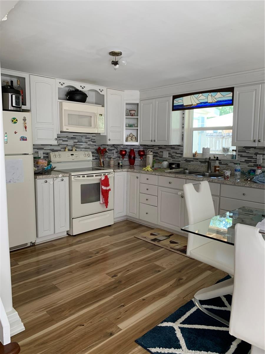 CAROLINA ESTATES - Residential