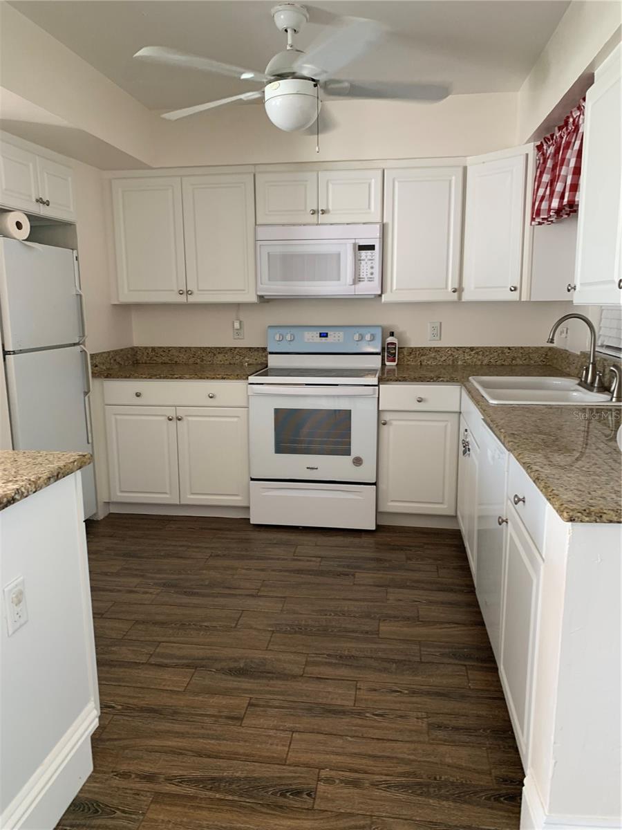 CAROLINA ESTATES - Residential