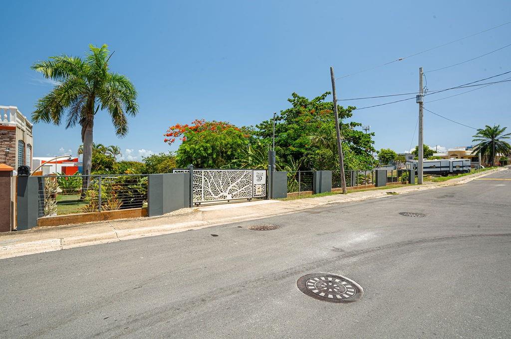 URB. CORCHADO - Residential