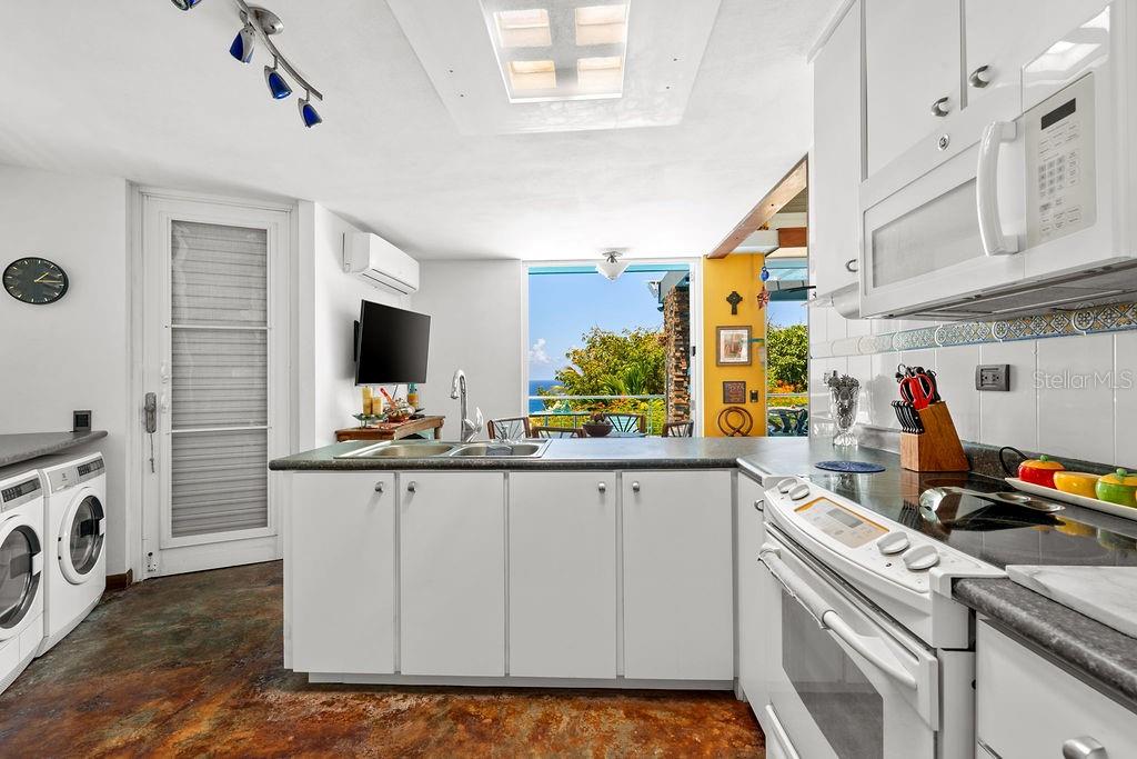 URB. CORCHADO - Residential