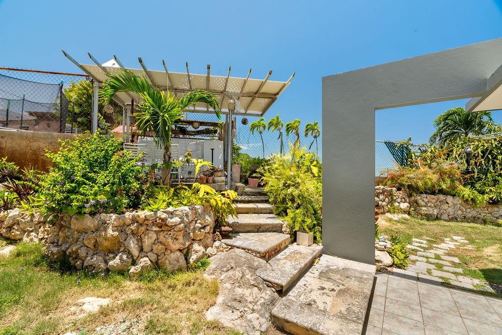 URB. CORCHADO - Residential