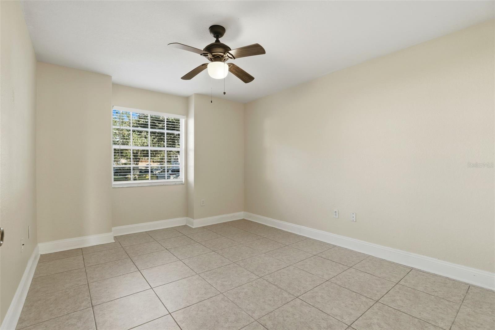 AUDUBON VLS/HUNTERS CRK CONDO - Residential