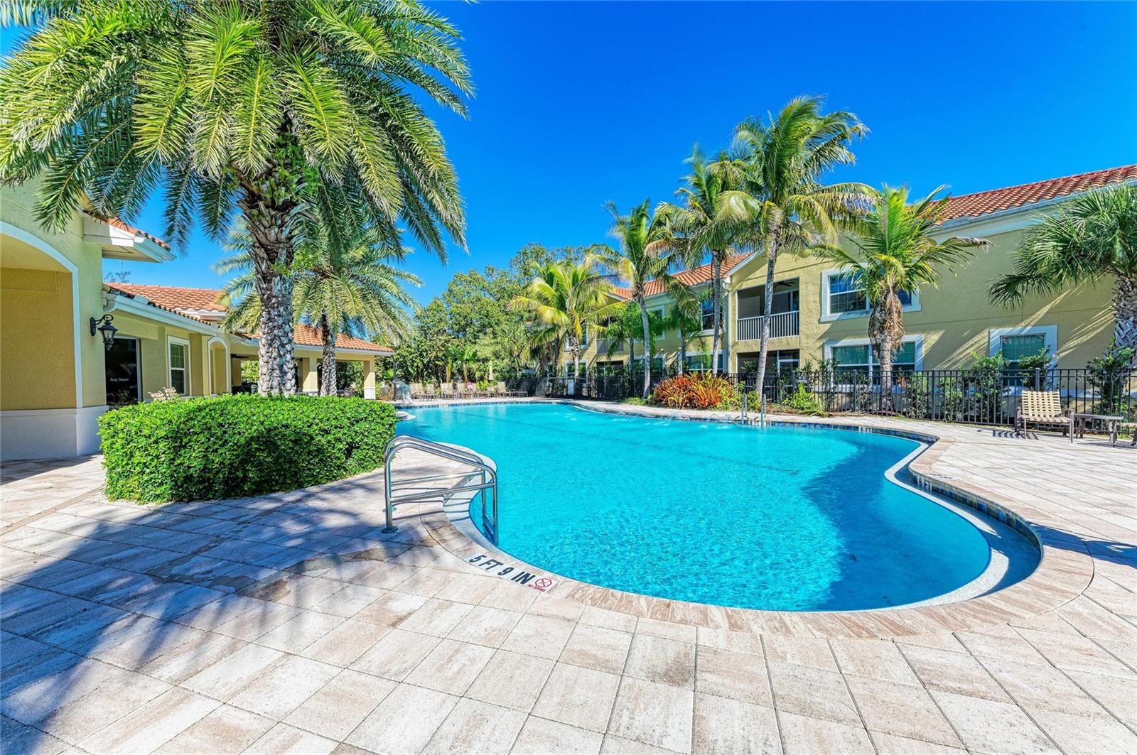 BAY STREET VILLAGE - Residential