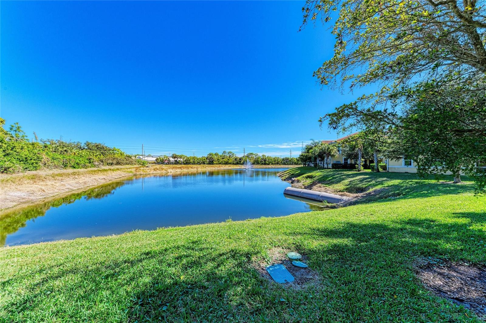 BAY STREET VILLAGE - Residential