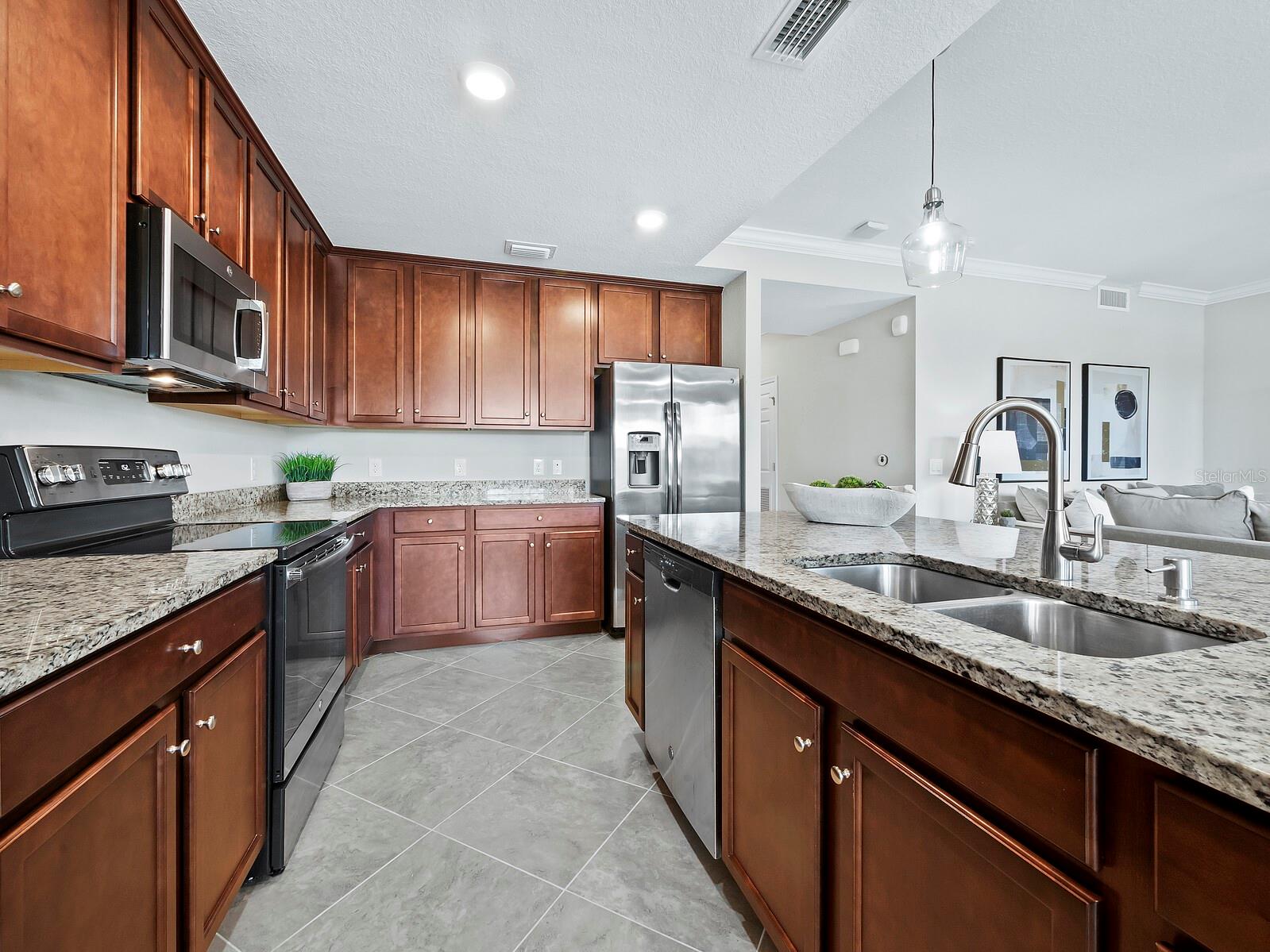 TERRACE III AT LAKEWOOD NATIONAL PH 3 - Residential