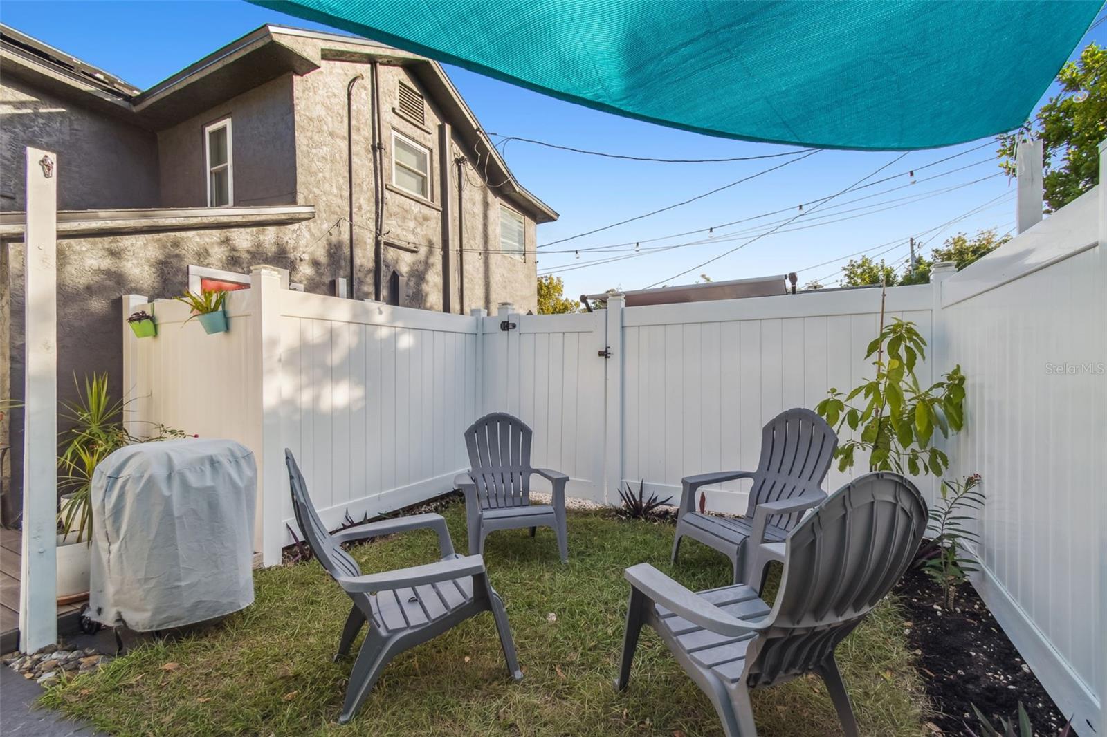 LEWIS & BURKHARD - Residential