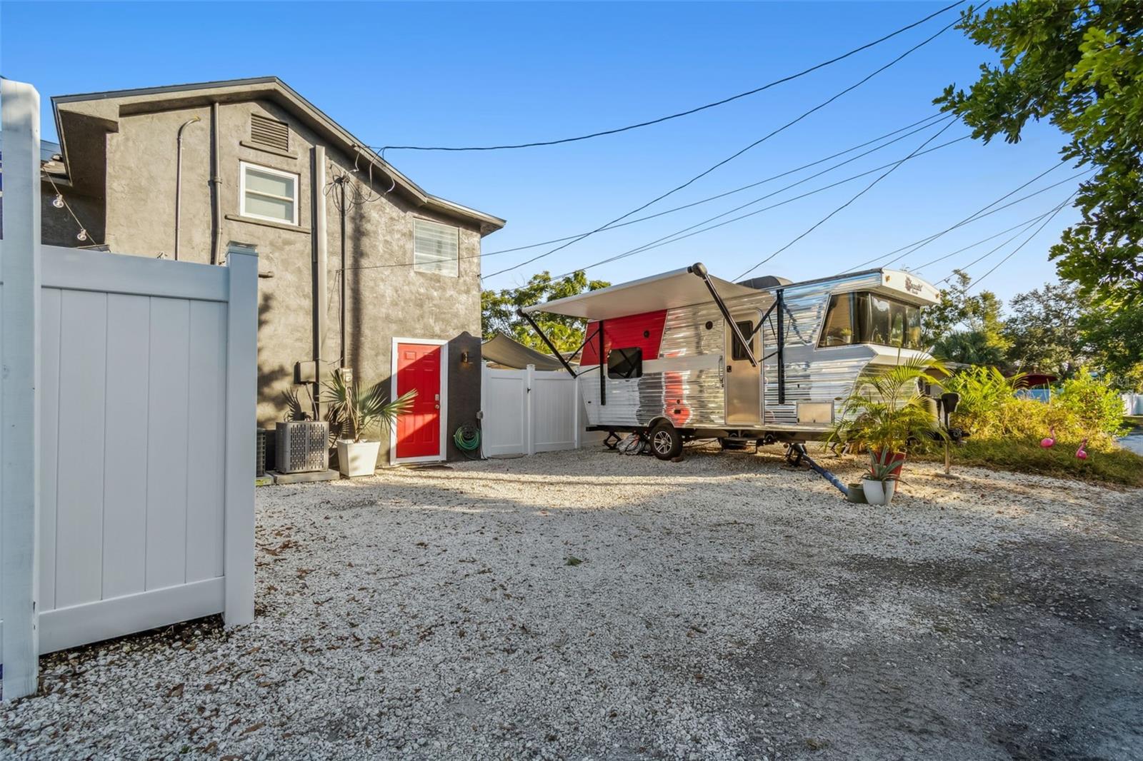 LEWIS & BURKHARD - Residential