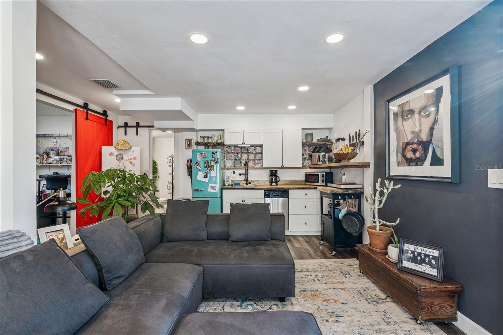 LEWIS & BURKHARD - Residential