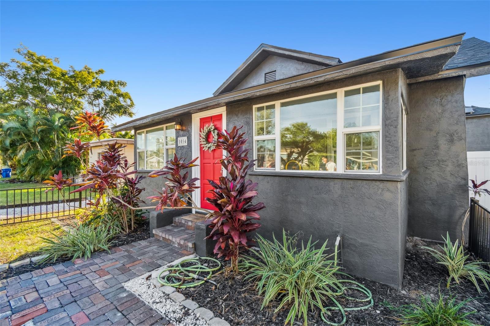 LEWIS & BURKHARD - Residential