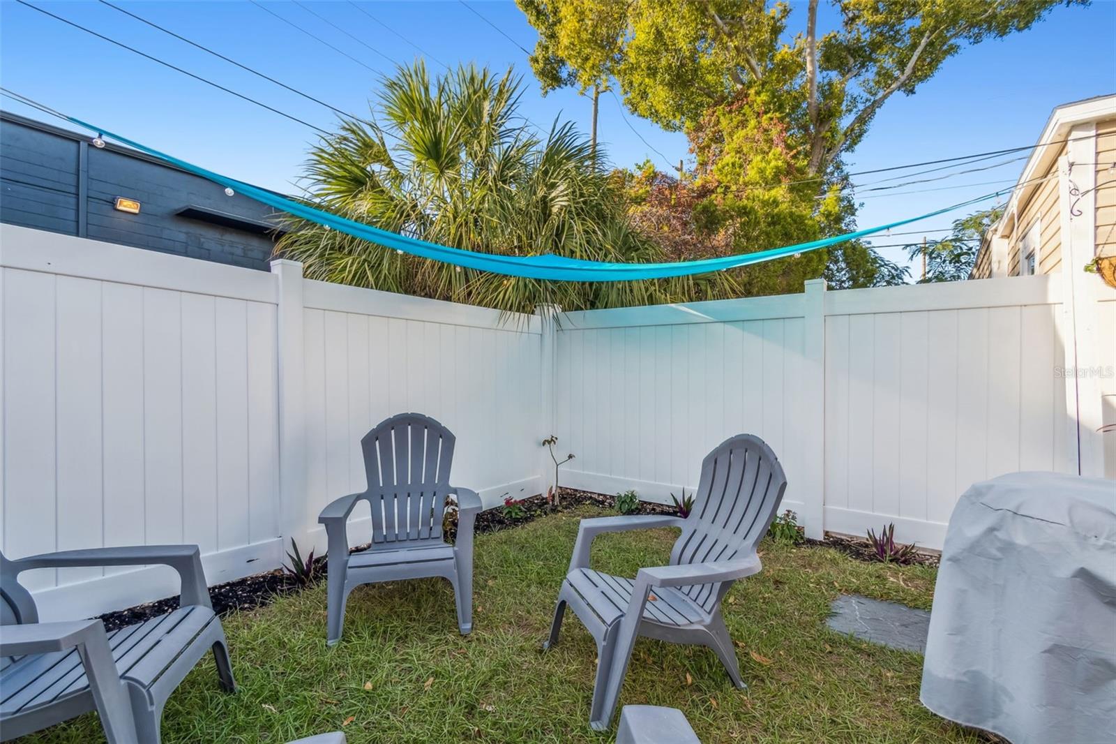 LEWIS & BURKHARD - Residential