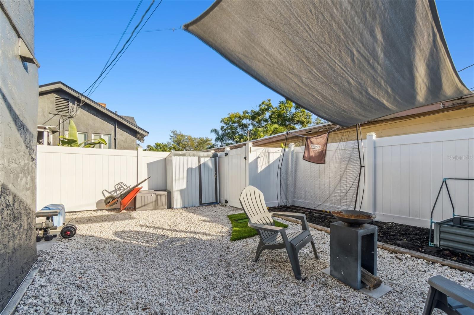 LEWIS & BURKHARD - Residential