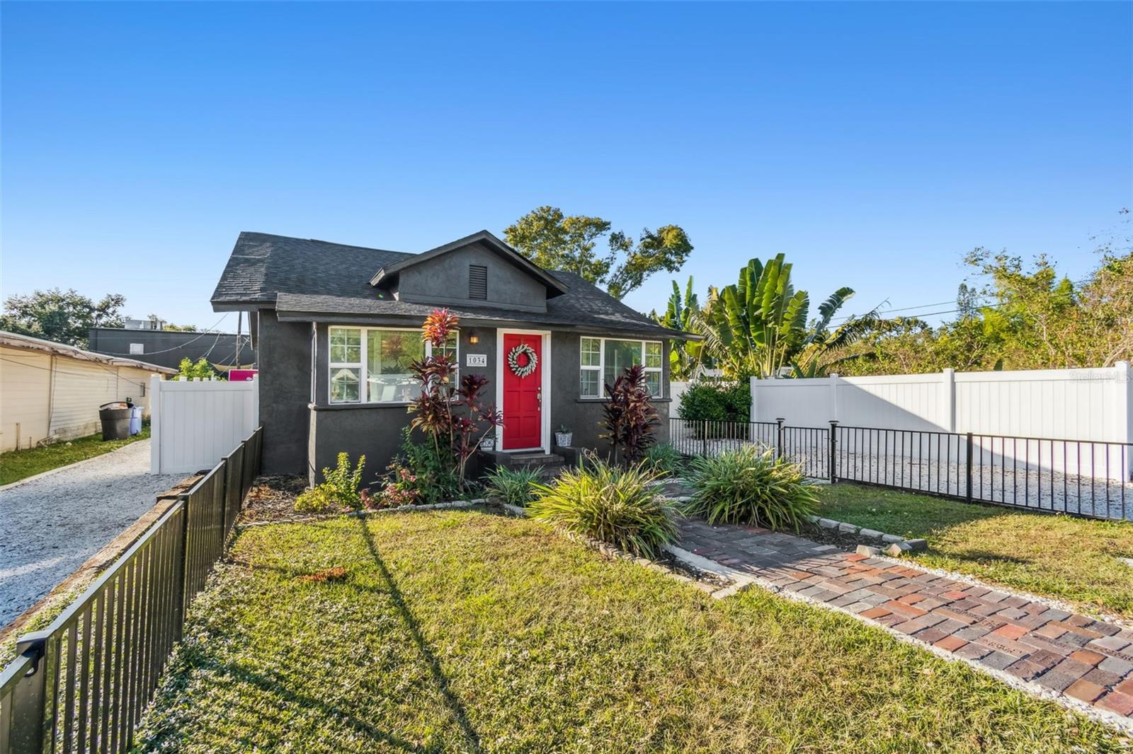 LEWIS & BURKHARD - Residential