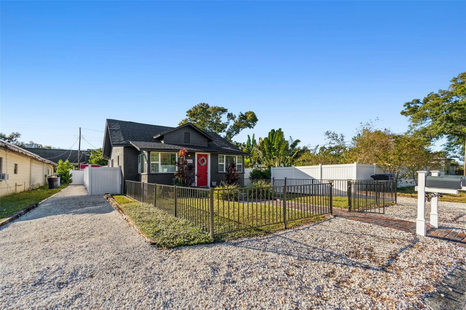 LEWIS & BURKHARD - Residential