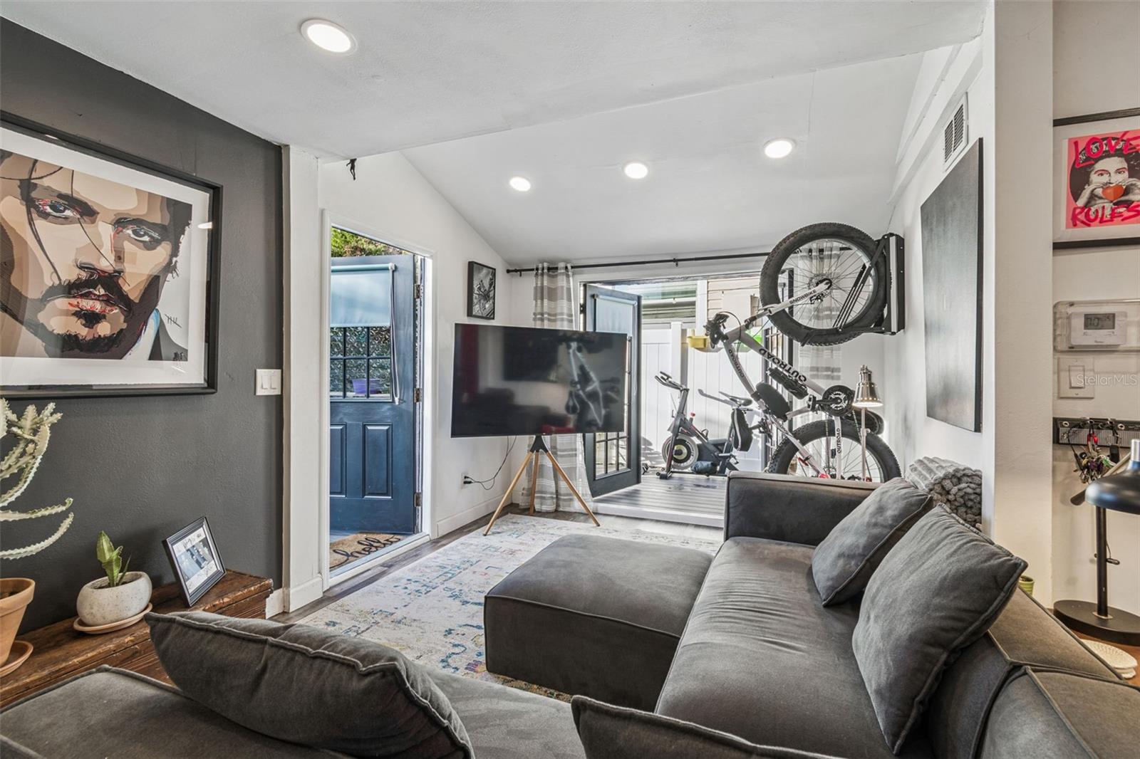 LEWIS & BURKHARD - Residential