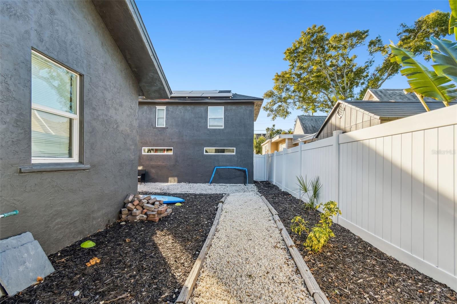 LEWIS & BURKHARD - Residential