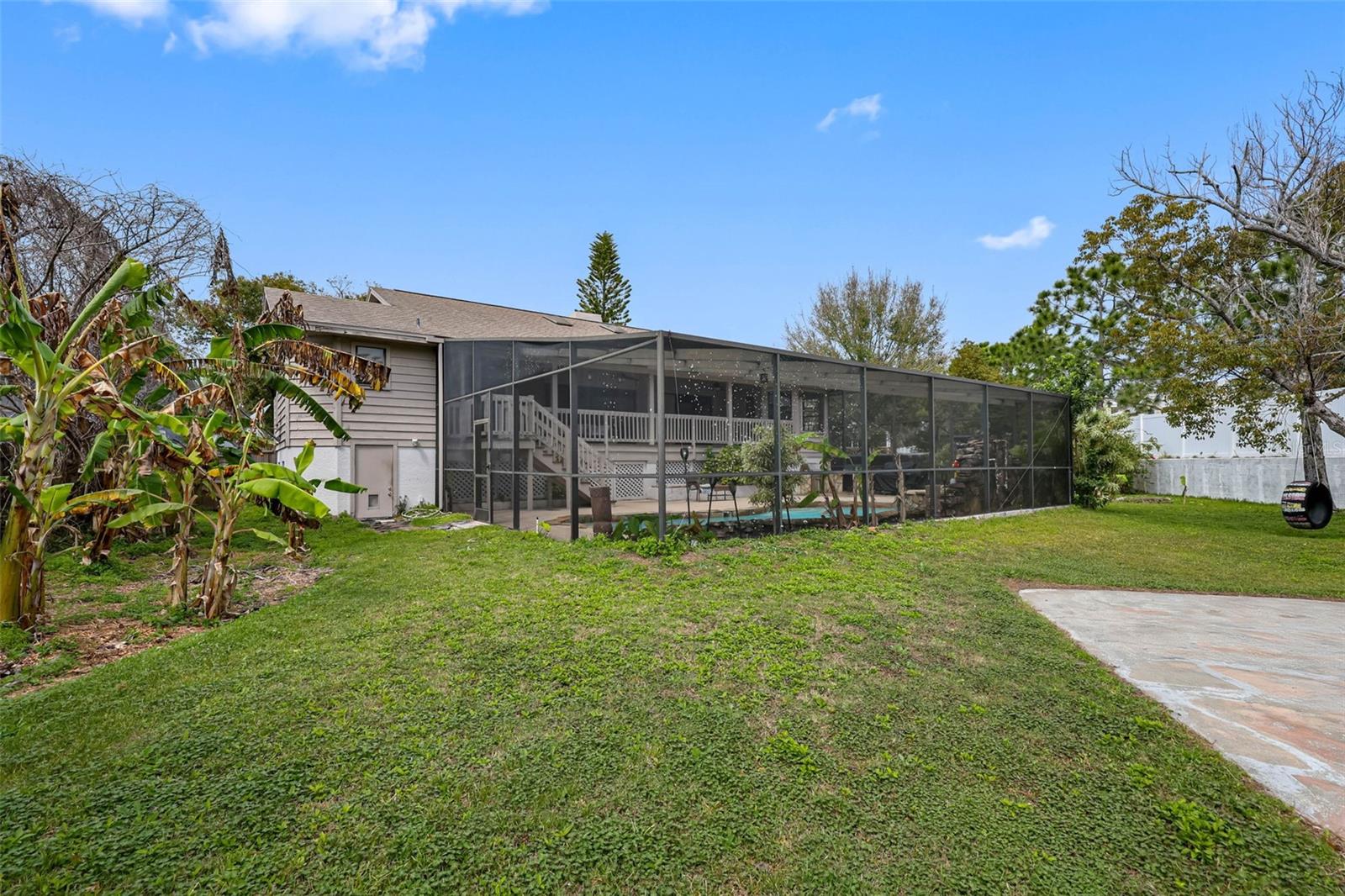 PINE LAKE - Residential