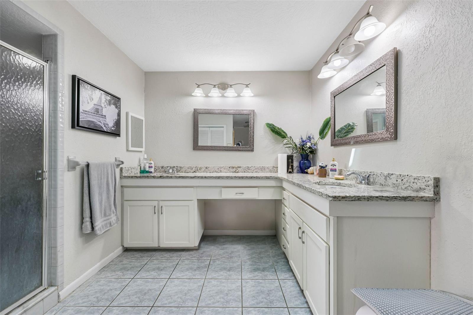 PINE LAKE - Residential