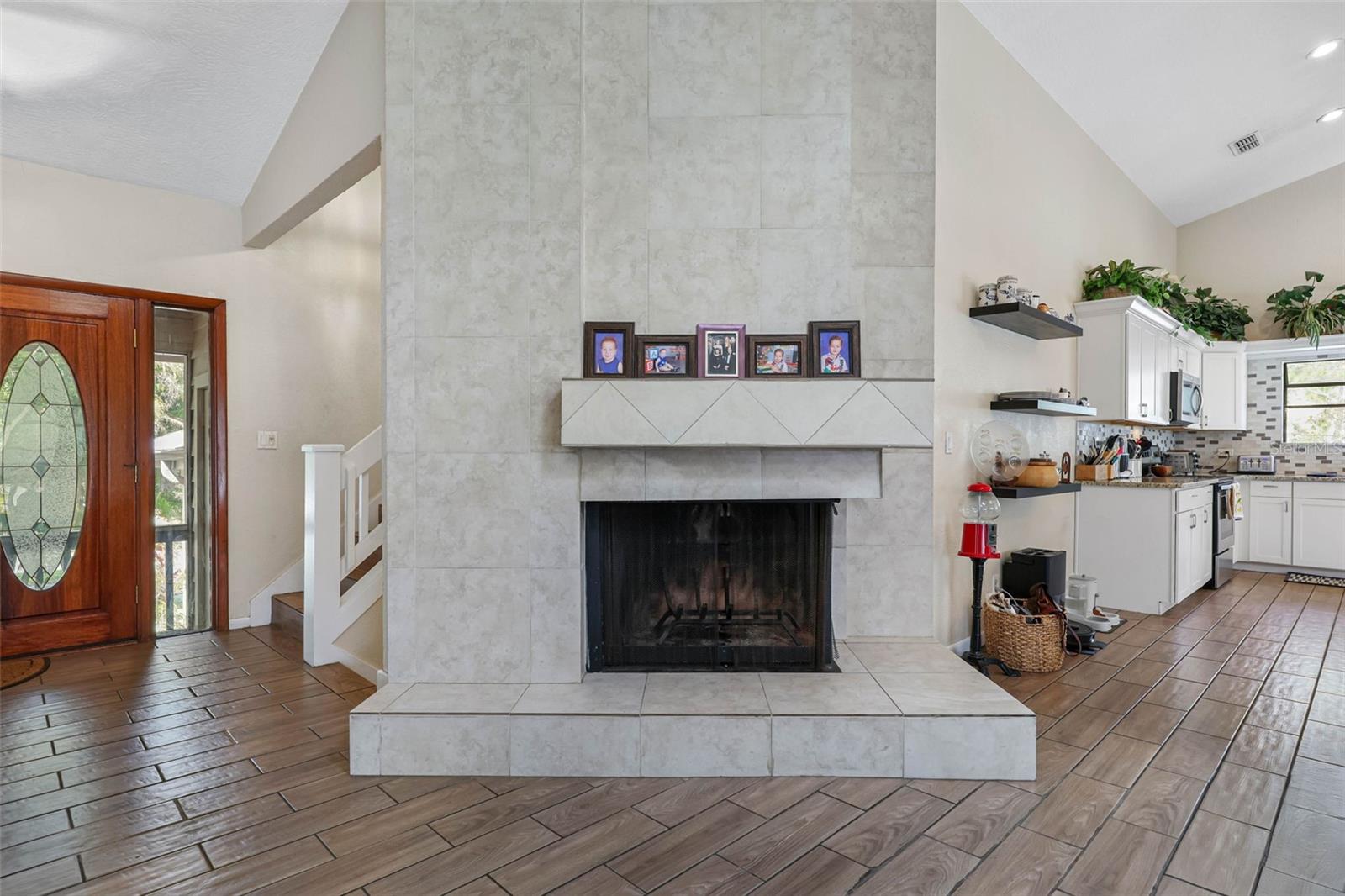 PINE LAKE - Residential