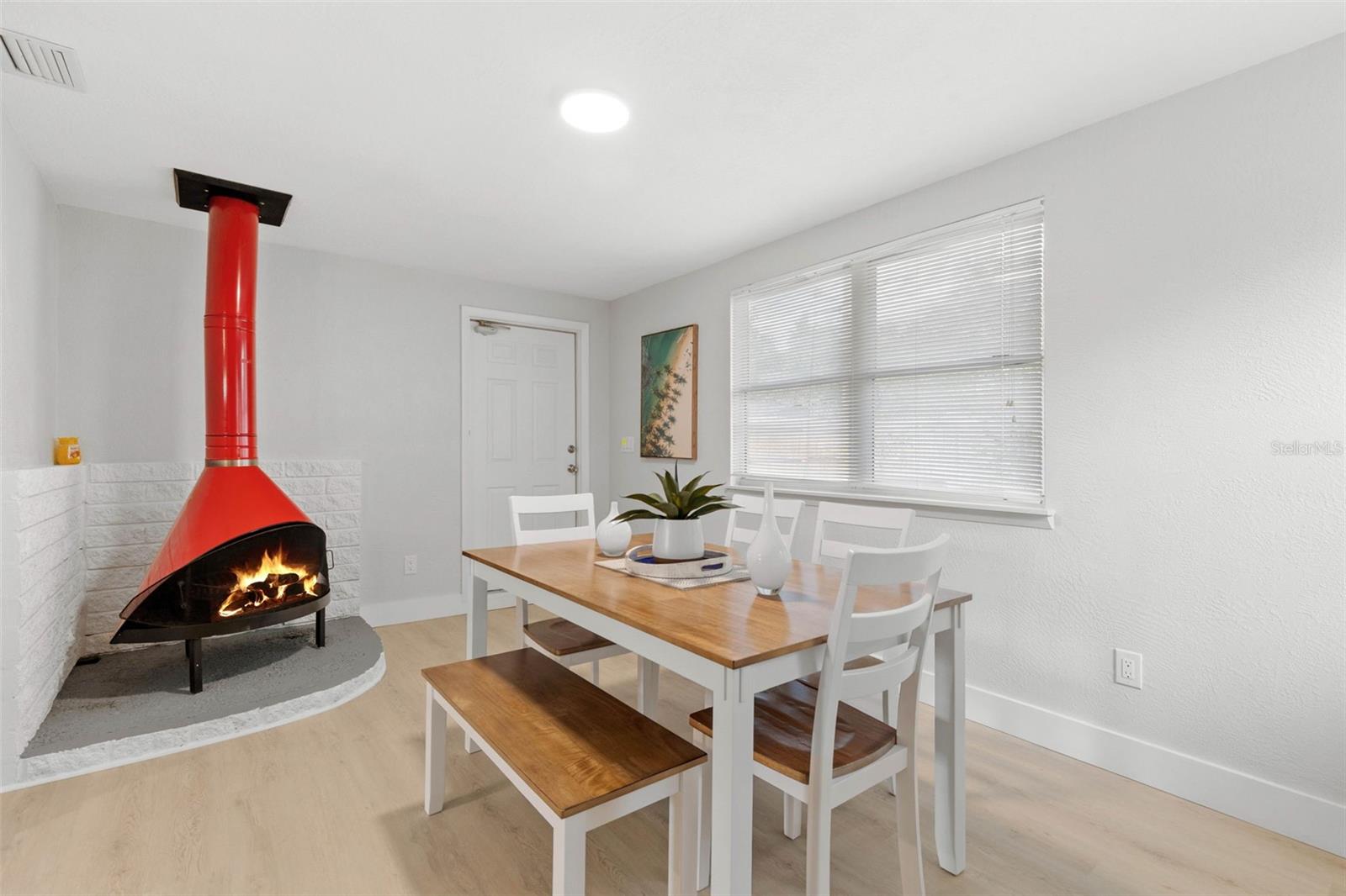 LOFTY PINE ESTATES 1ST ADD - Residential