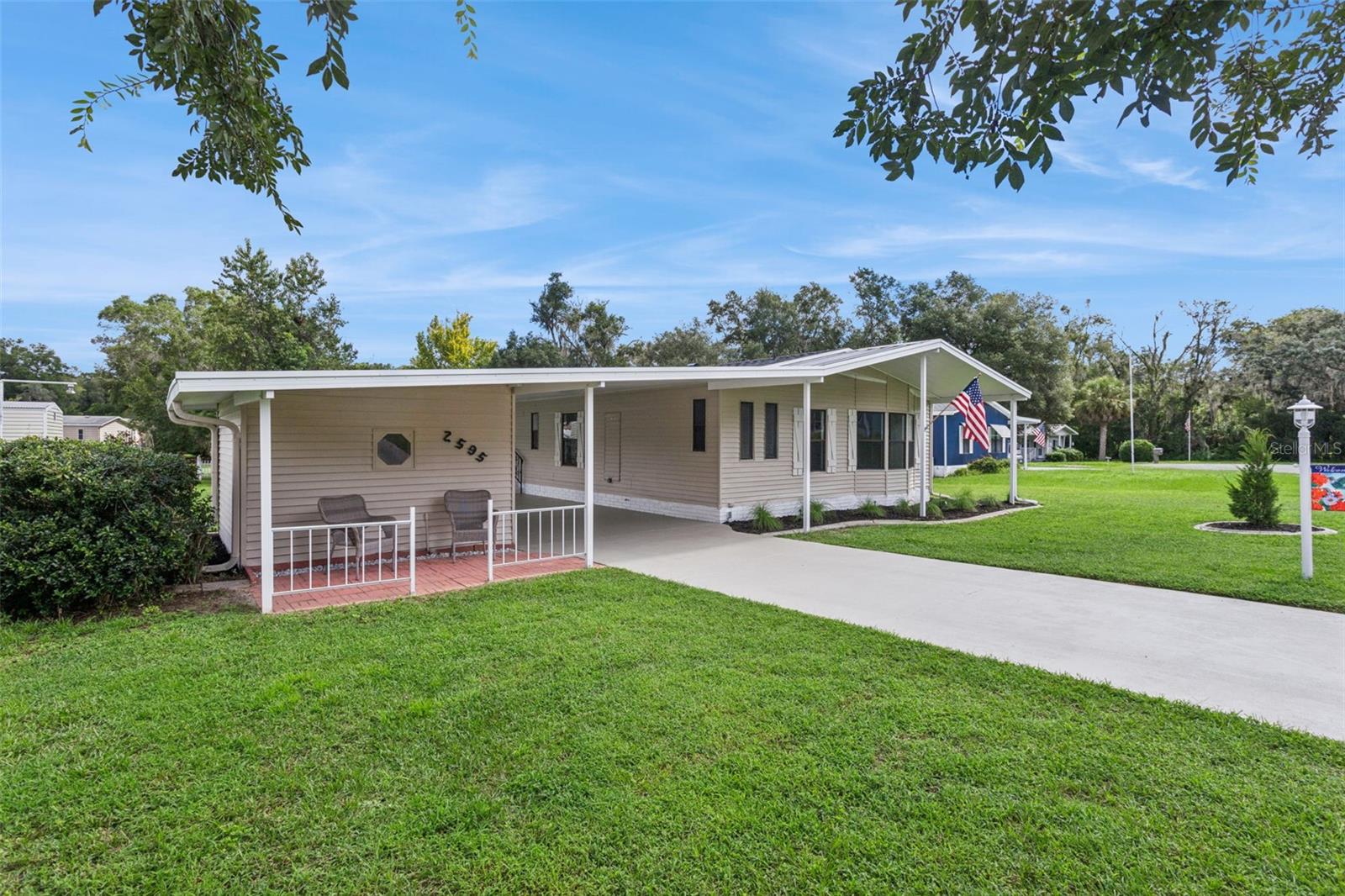 2595 E MONTE COURT