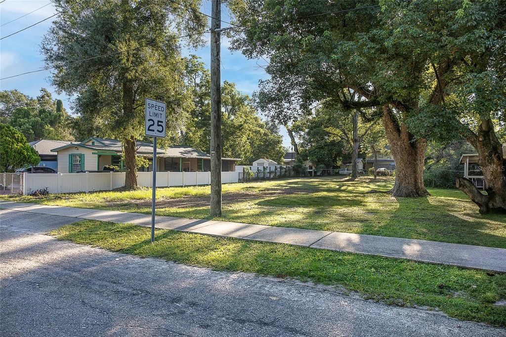 Photo of 8409 N Mulberry Street, Tampa, FL 33604 (MLS # TB8420980)