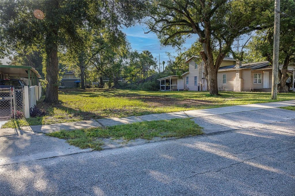Photo of 8409 N Mulberry Street, Tampa, FL 33604 (MLS # TB8420980)