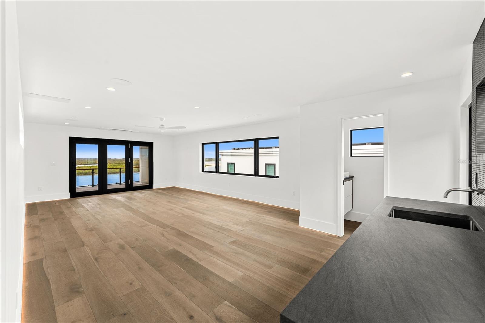 NEW SMYRNA BRIDGE & INV CO 01 - Residential