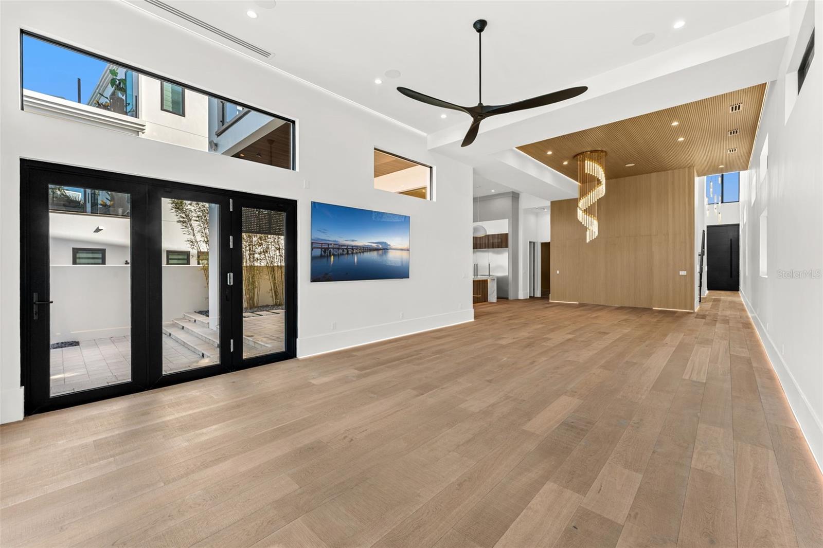 NEW SMYRNA BRIDGE & INV CO 01 - Residential